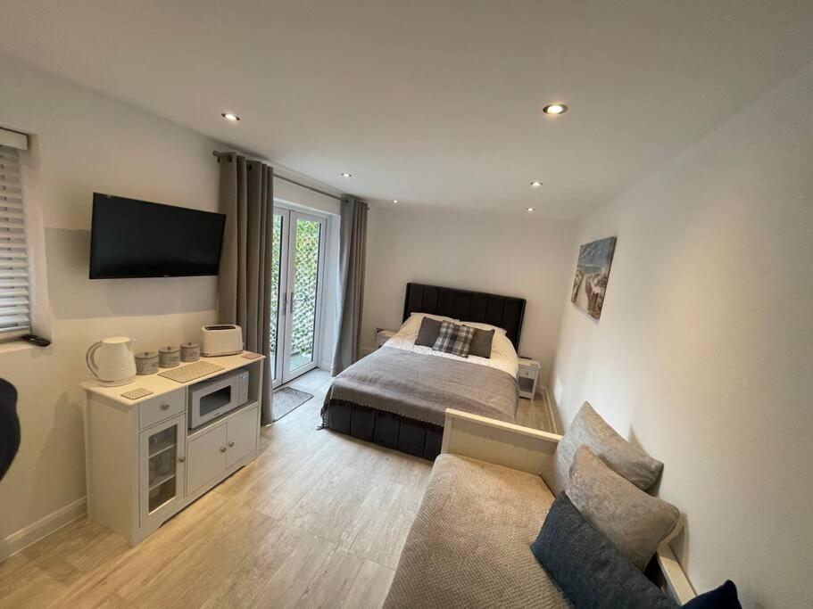 Modern Stylish Studio Flat Near Leigh On Sea. Hadleigh  Exteriér fotografie